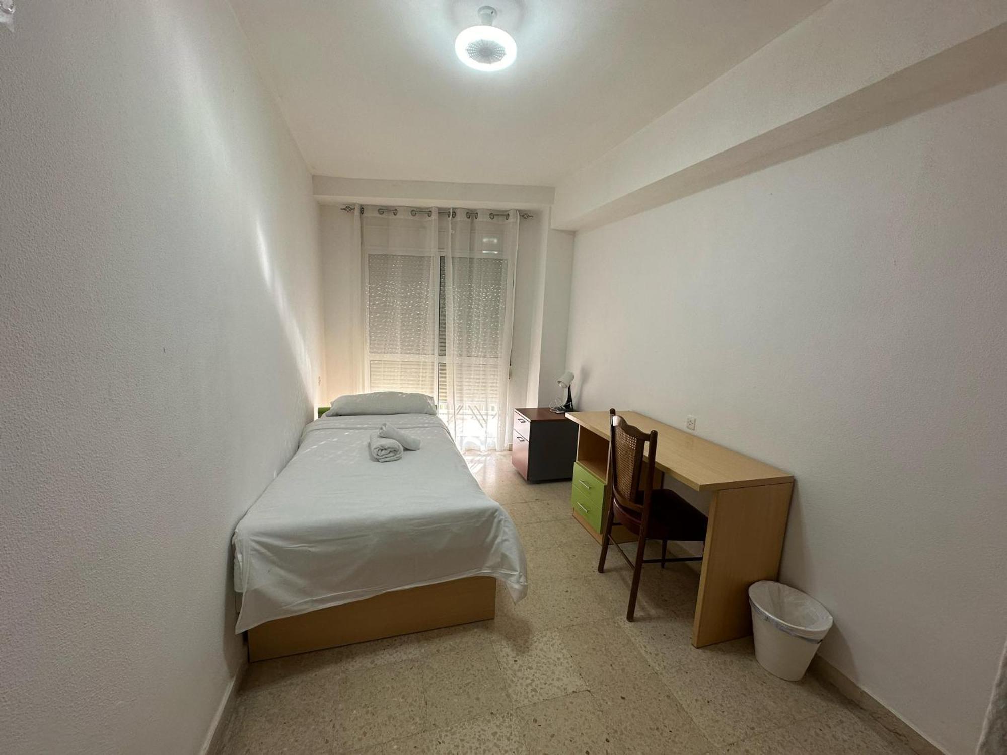 Habitacion Individual Con Terraza Малага Екстериор снимка